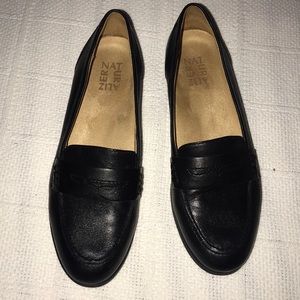 Naturalizer slip on penny loafers